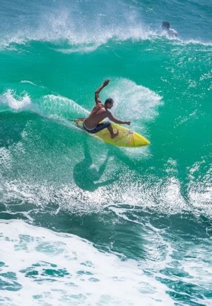 12 Best Places to Learn How to Surf in the World