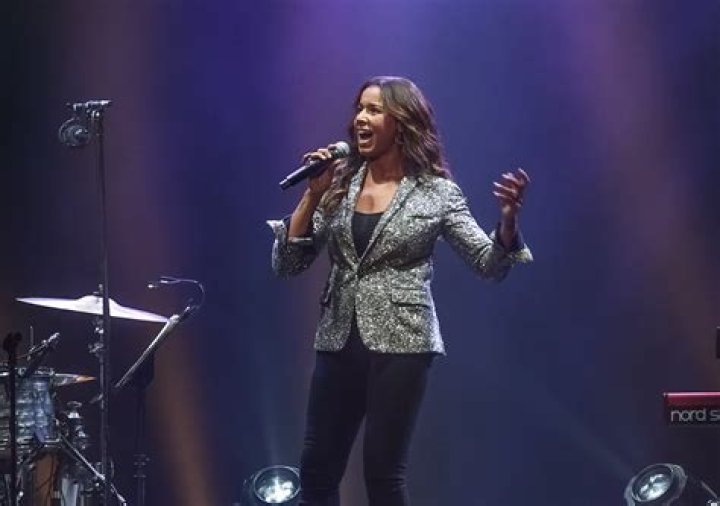 Chimène Badi Origine Parents Déborah Badi , Karim Badi Age Gap