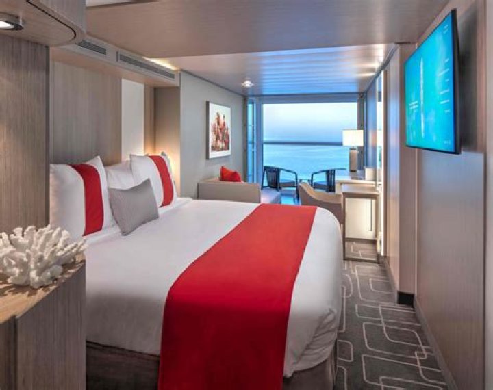 Discover our Iconic Suite | Celebrity Cruises