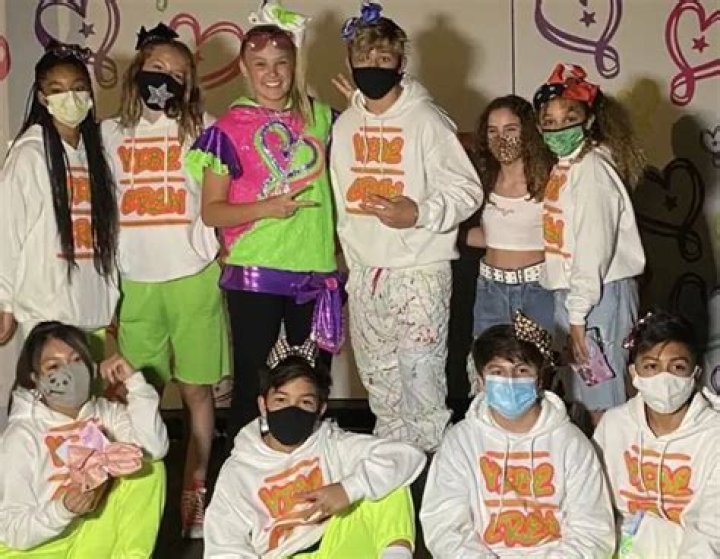 Evan Hernandez 'Vibe Crew LA' member & 'Dancer'