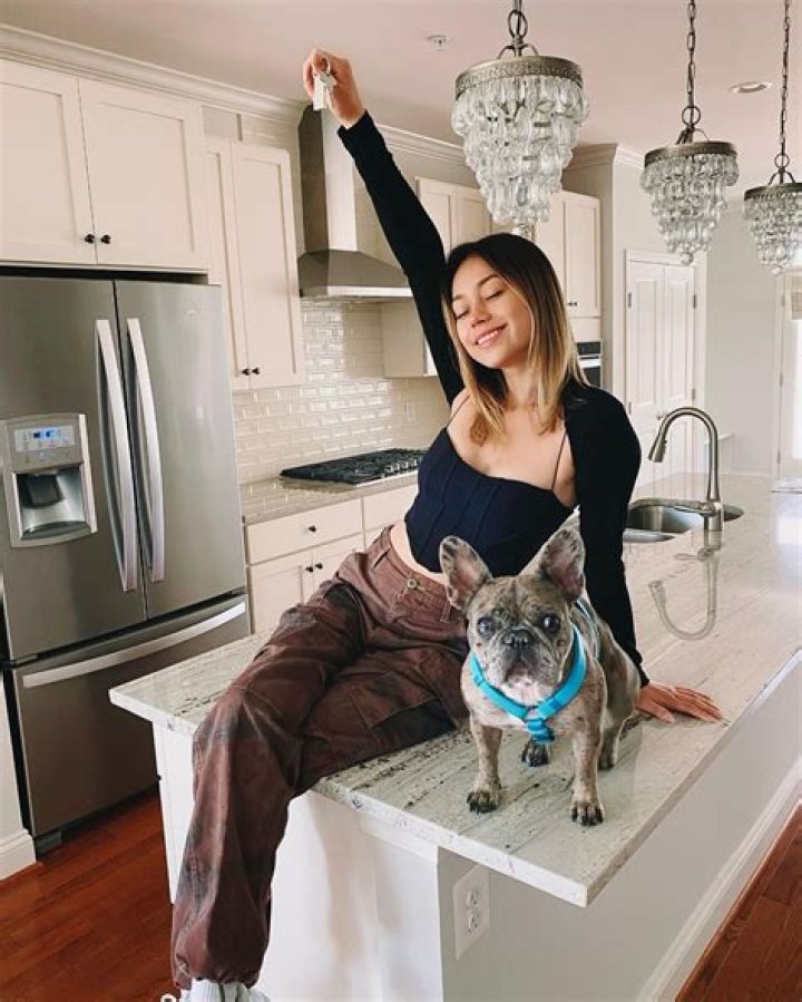 Ivanita Lomeli Pets - Celebrity Pets