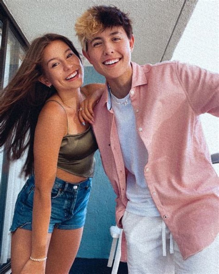 Mattie Westbrouck Identifies With Non-Binary Gender And Is Dating OnlyJayus