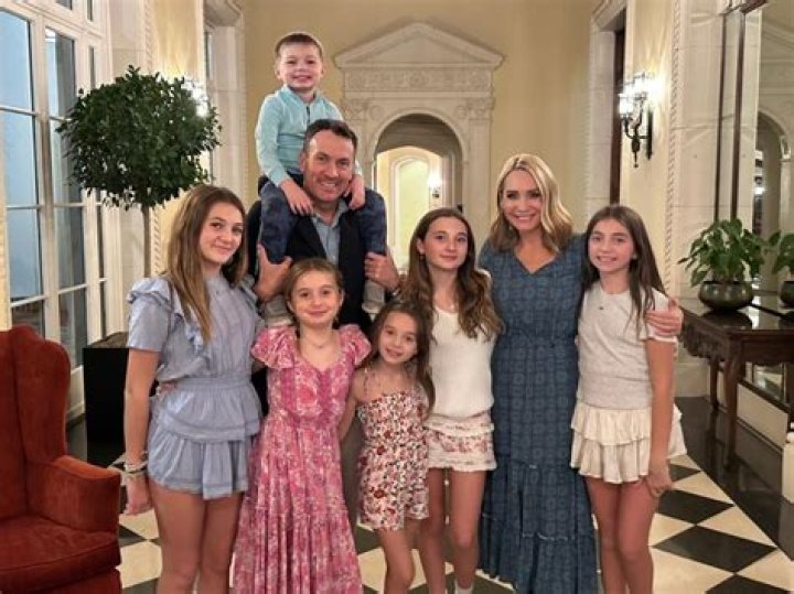 NBC News Correspondent Andrea Canning Enjoying Her Married Life With The Arrival Of Sixth Children In 2019!