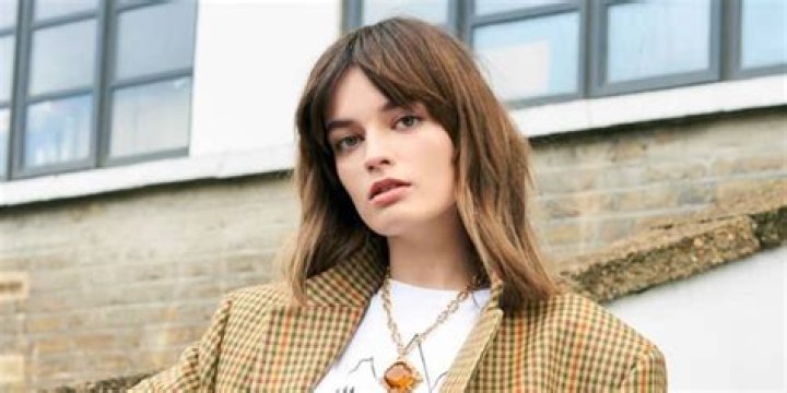 Sex Education star Emma Mackey age, Instagram, height & more!