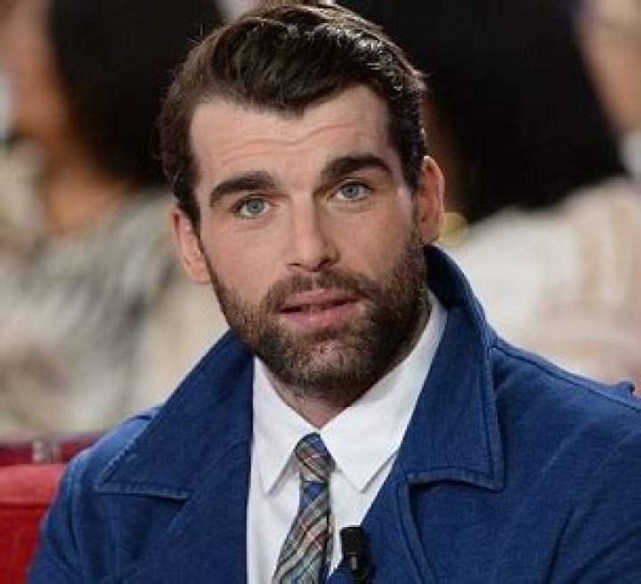 Stanley Weber Wiki, Married, Wife, Partner, Gay, Dating, Height, Family