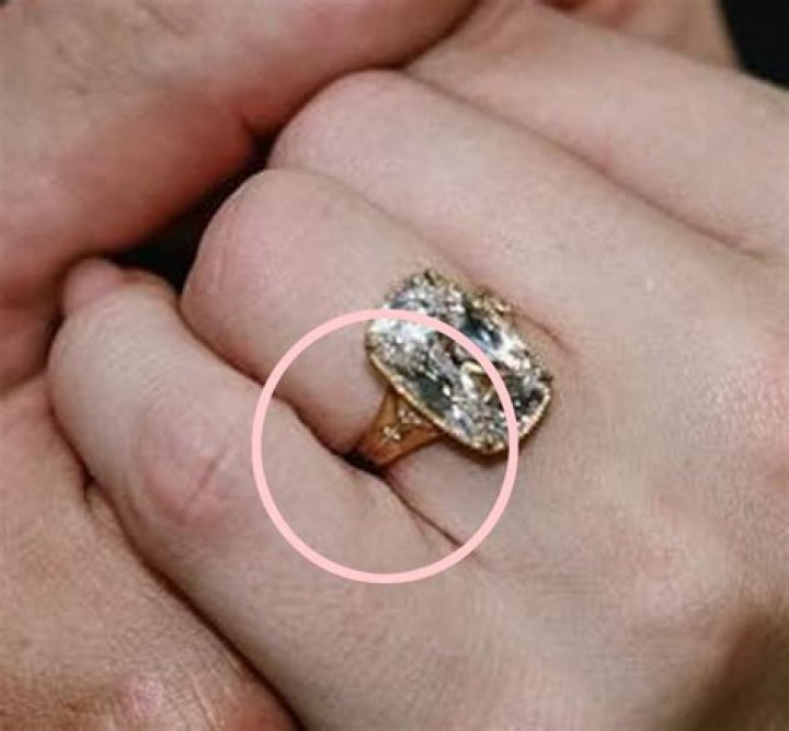 Travis Kelce offered 'free $1 million engagement ring' for Taylor Swift