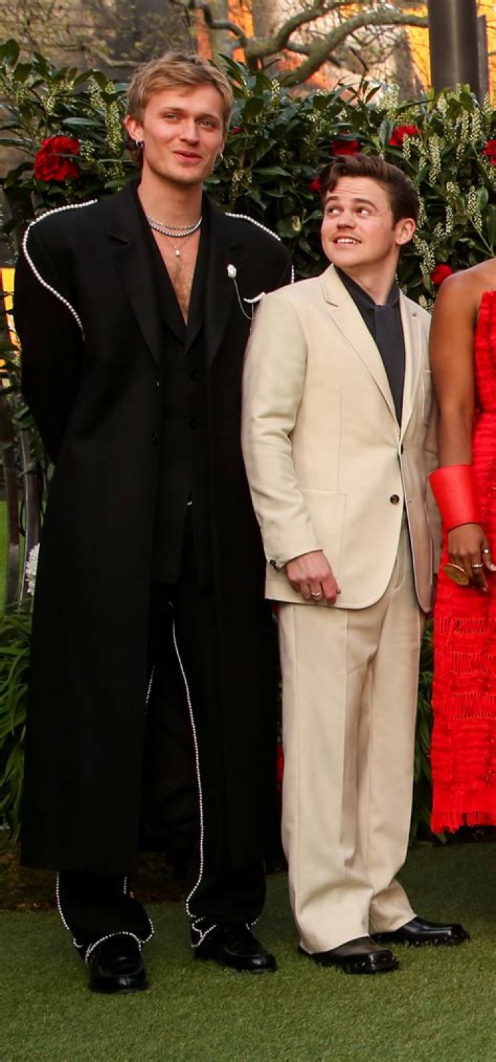 What happened to Brimsley’s boyfriend (Reynolds) in Queen Charlotte?