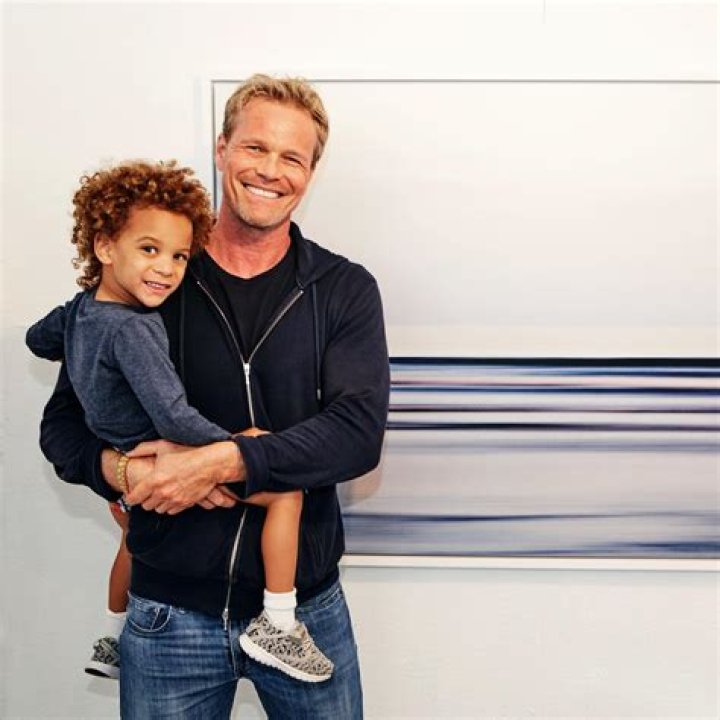 York Banks Asla is the son of Tyra Banks and Erik Asla.