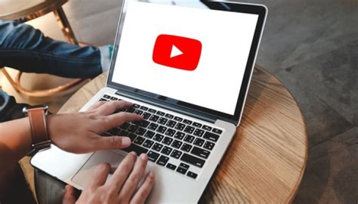 इसी Youtube प्रयोक्ताओं को Backstage Giian